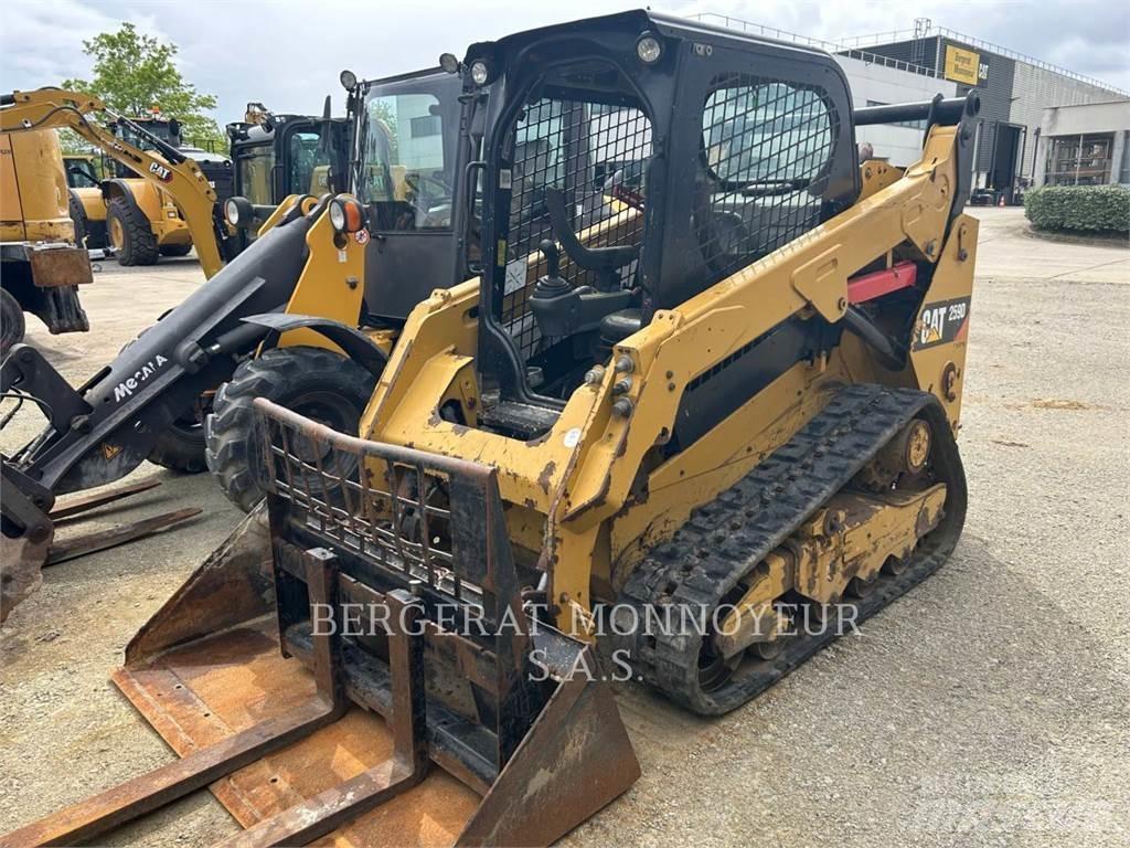 CAT 259D Гусеничні вантажники