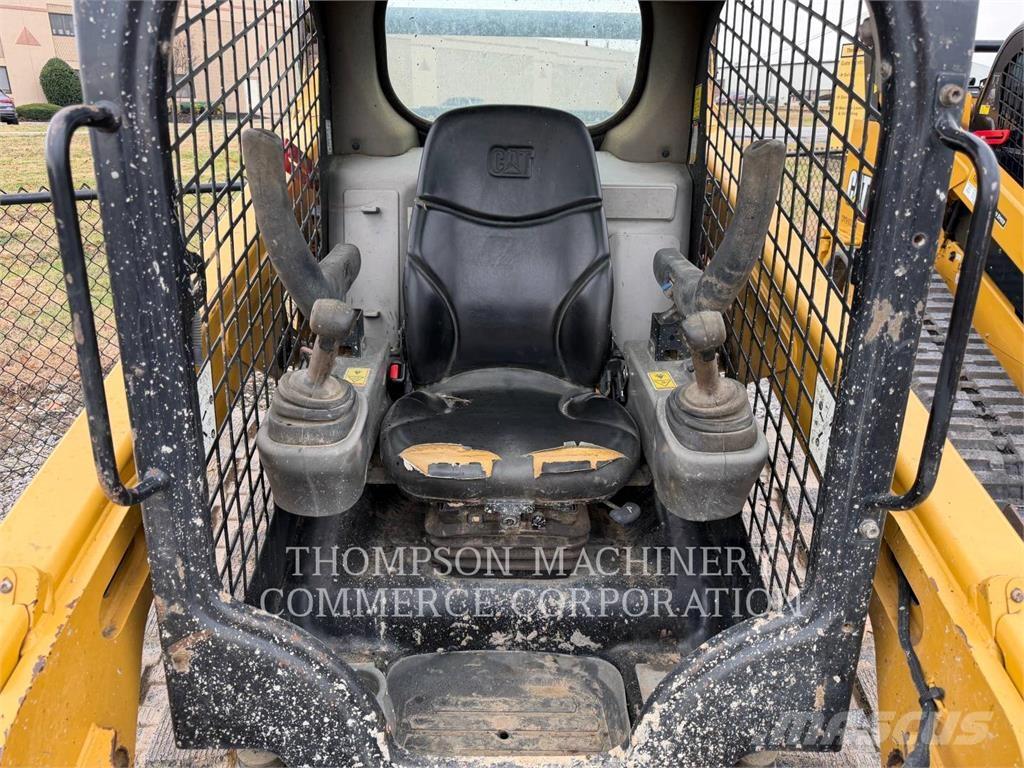 CAT 259D Гусеничні вантажники