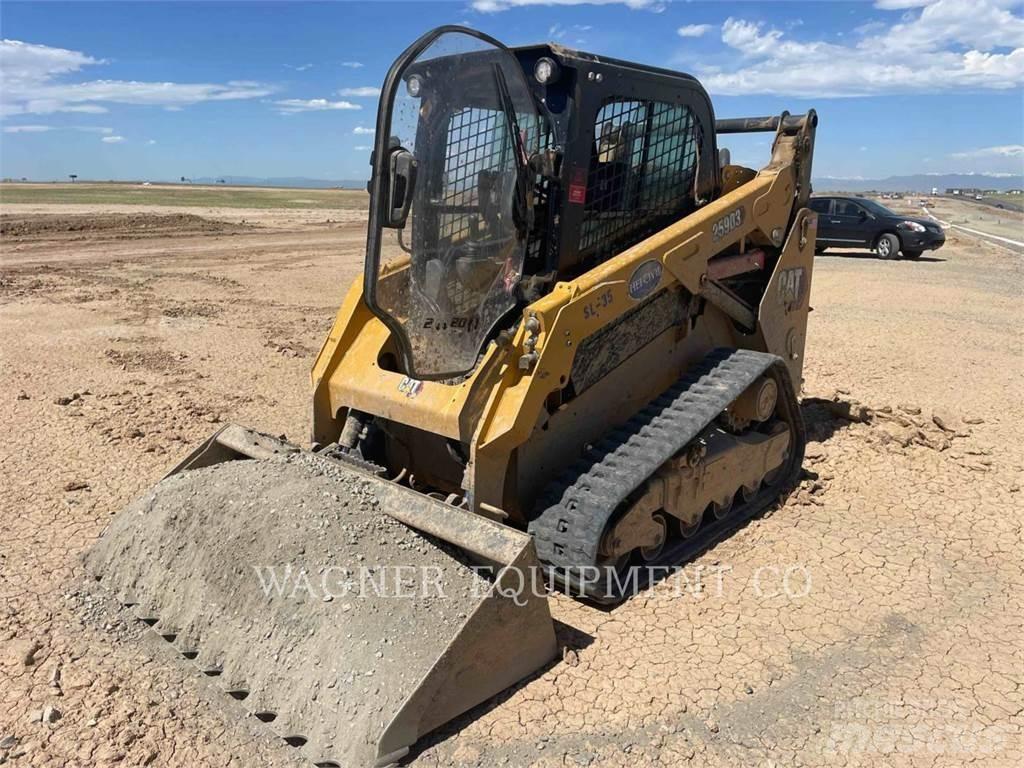 CAT 259D3 Гусеничні вантажники