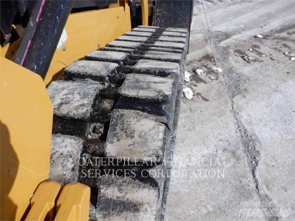 CAT 259D3 Гусеничні вантажники