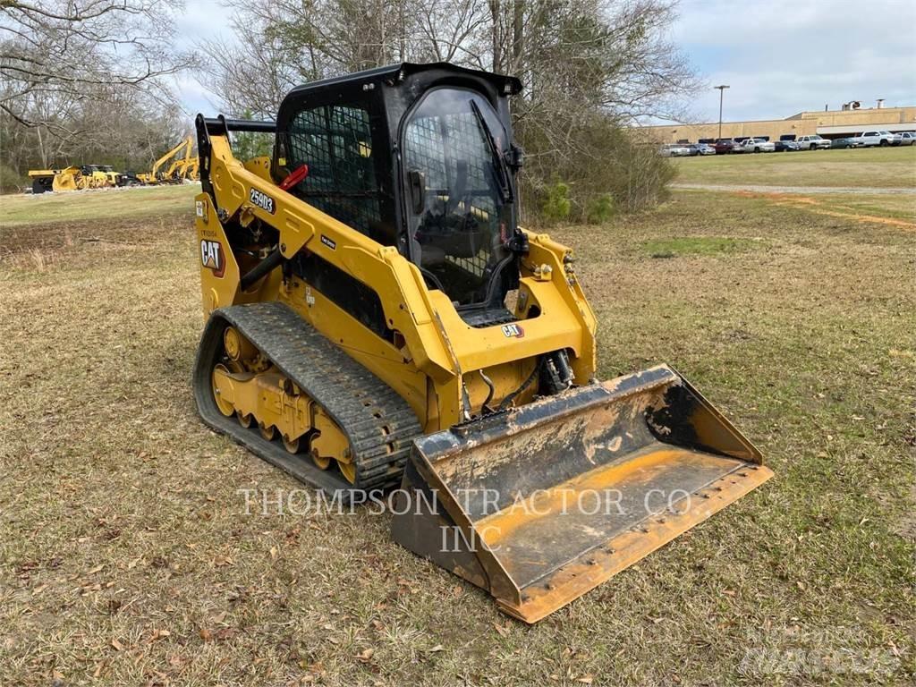 CAT 259D3 Гусеничні вантажники