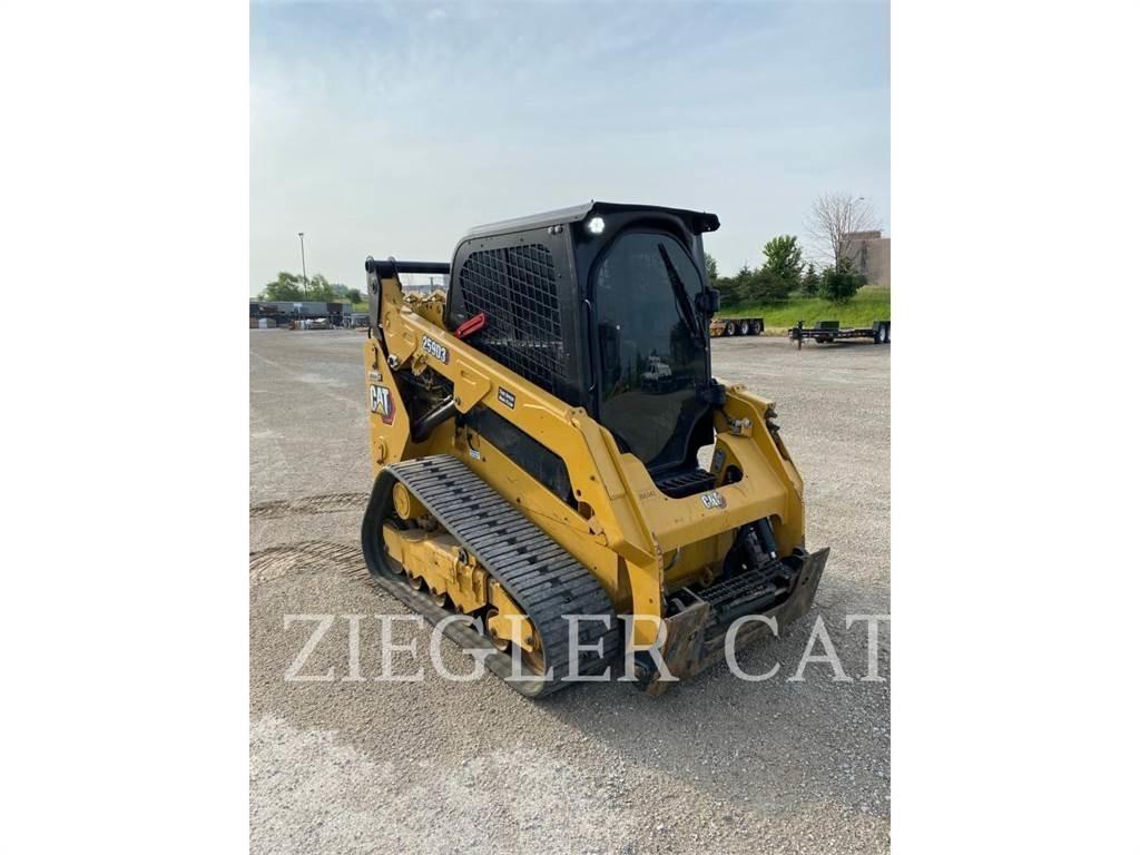CAT 259D3 Гусеничні вантажники