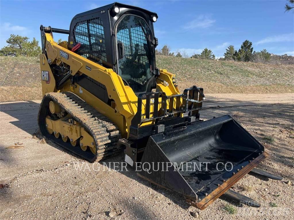 CAT 259D3 Гусеничні вантажники
