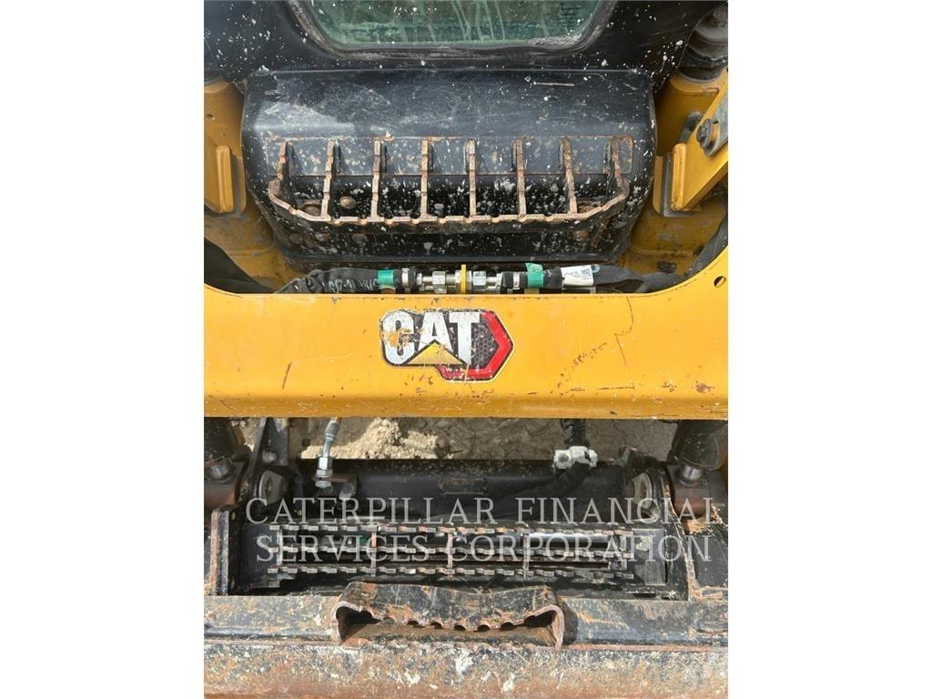 CAT 259D3 Гусеничні вантажники