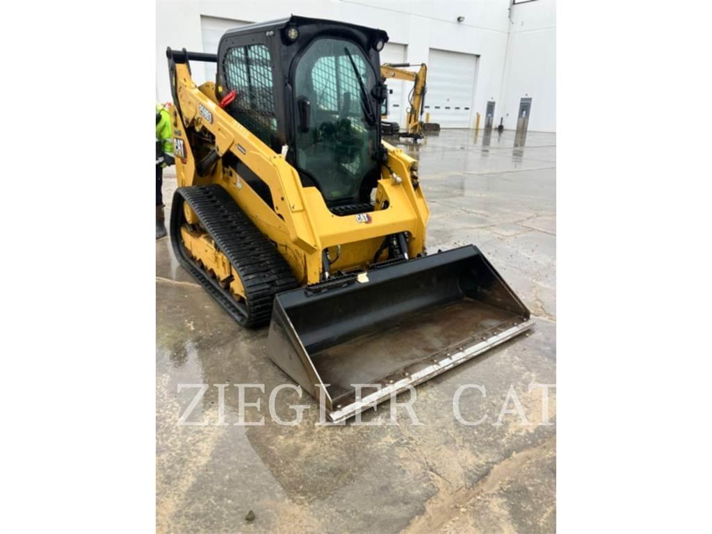 CAT 259D3 Гусеничні вантажники