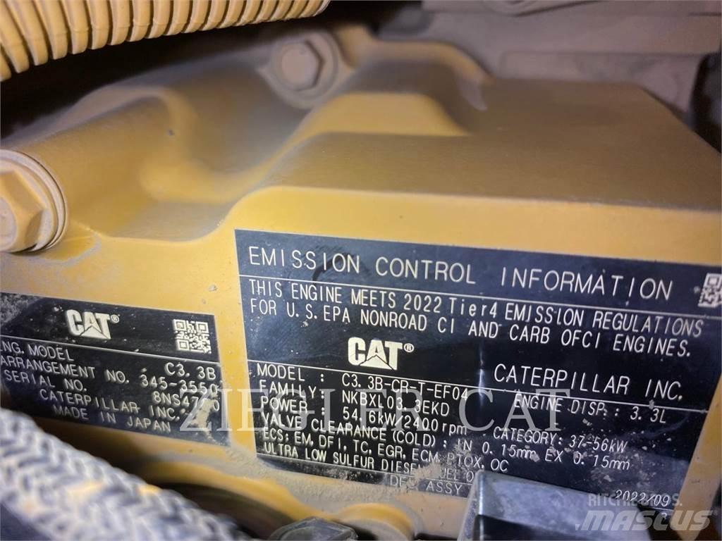 CAT 259D3 Гусеничні вантажники