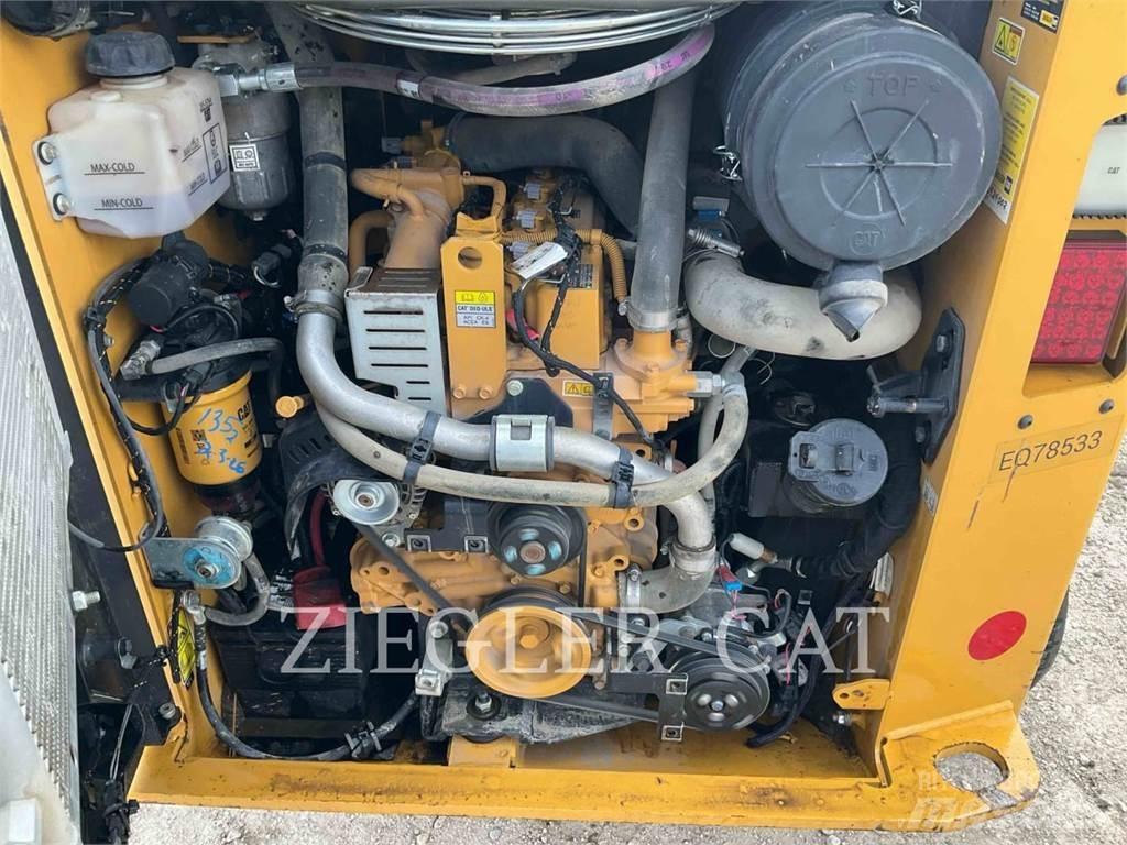 CAT 259D3 Гусеничні вантажники