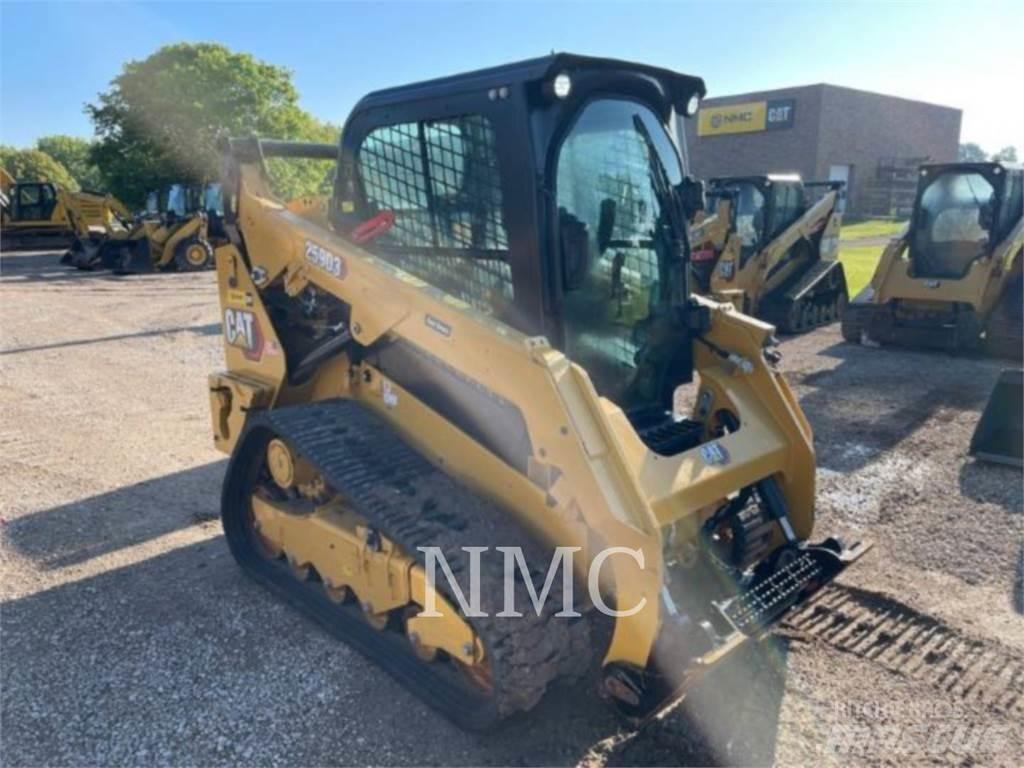 CAT 259D3 Гусеничні вантажники