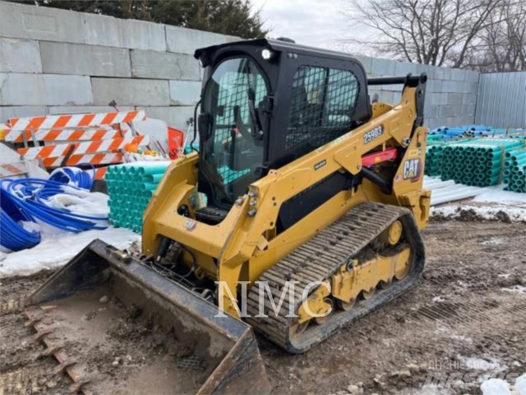 CAT 259D3 Гусеничні вантажники