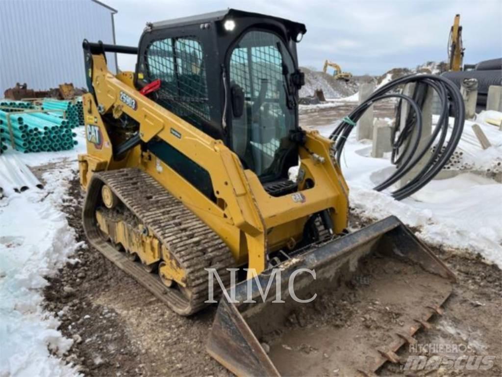 CAT 259D3 Гусеничні вантажники