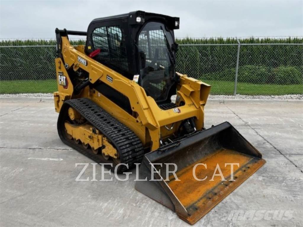 CAT 259D3 Гусеничні вантажники
