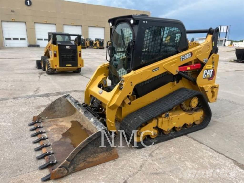 CAT 259D3 Гусеничні вантажники