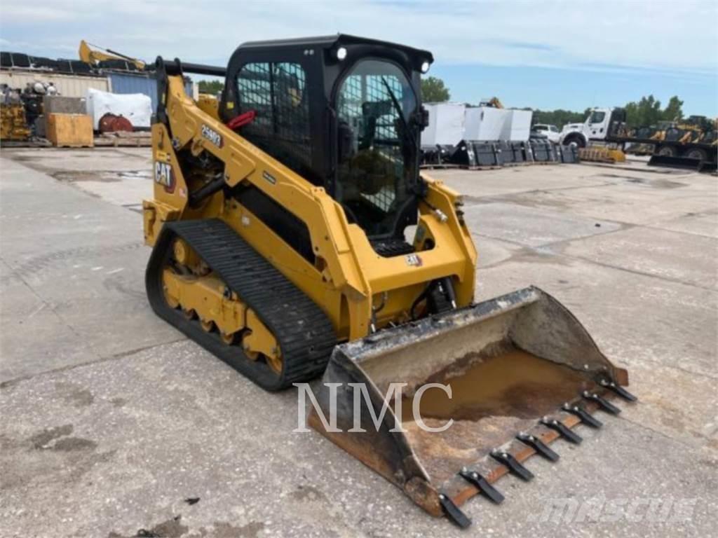 CAT 259D3 Гусеничні вантажники