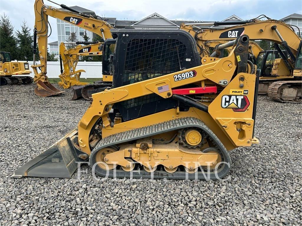 CAT 259D3 Гусеничні вантажники
