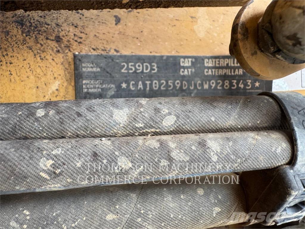 CAT 259D3 Гусеничні вантажники