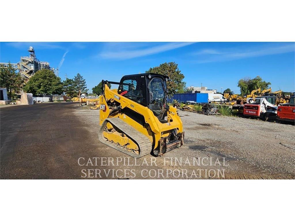 CAT 259D3 Гусеничні вантажники