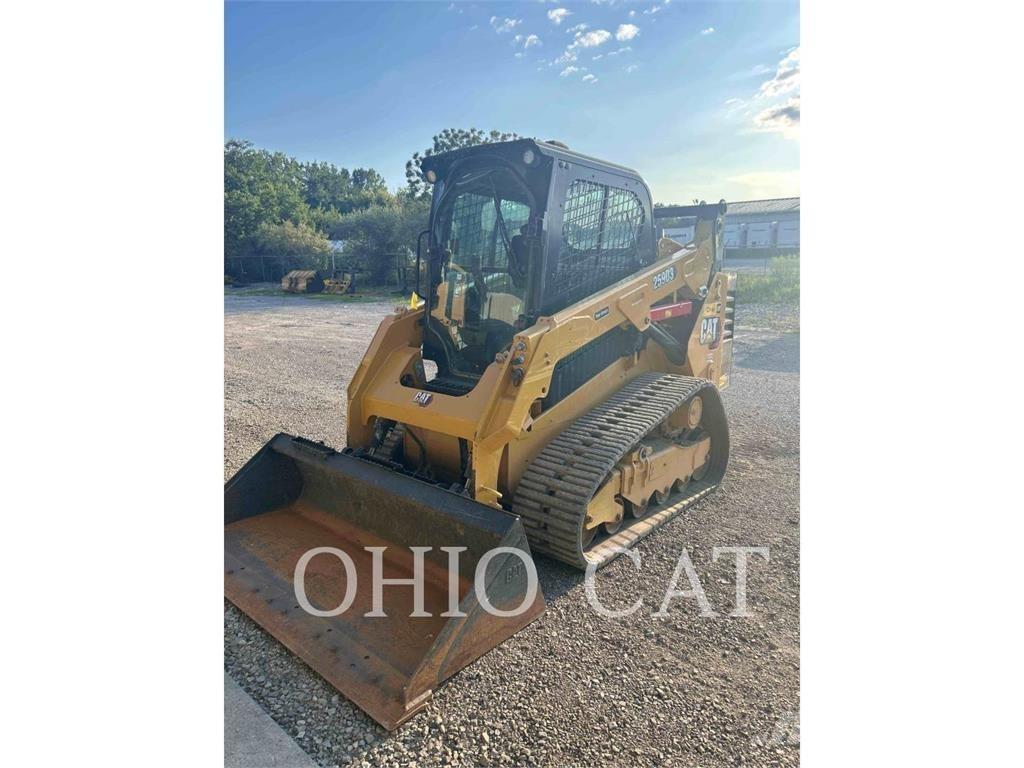CAT 259D3 Гусеничні вантажники