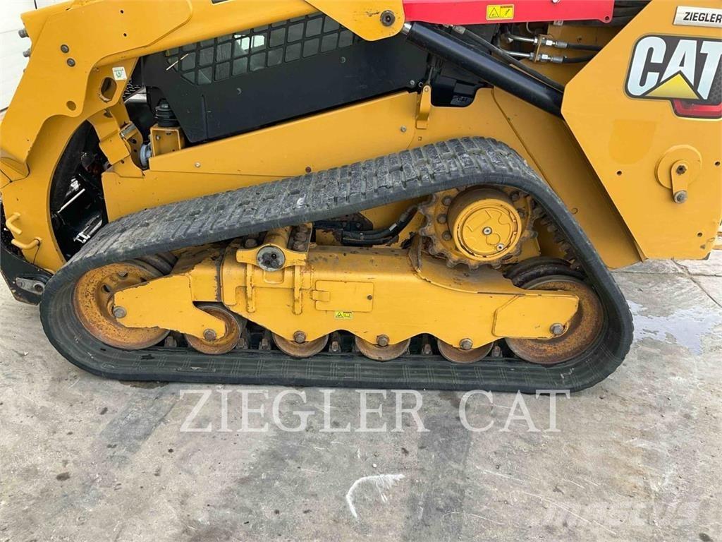 CAT 259D3 Гусеничні вантажники
