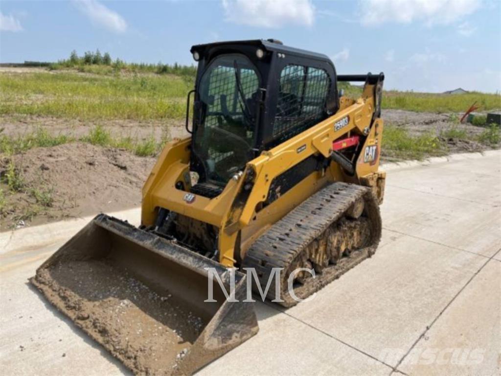 CAT 259D3 Гусеничні вантажники