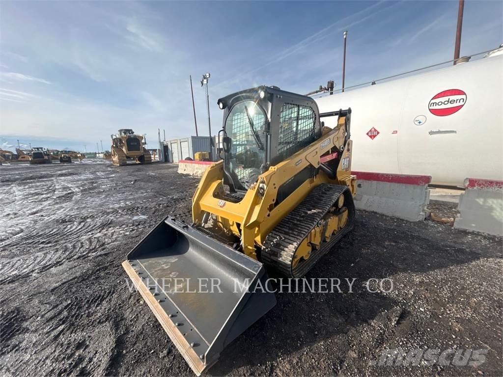 CAT 259D3 C3H2 Гусеничні вантажники