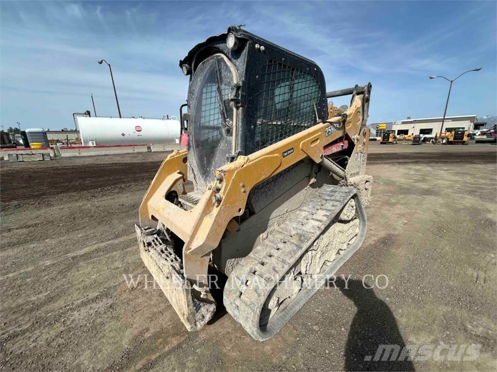 CAT 259D3 C3H2 Гусеничні вантажники