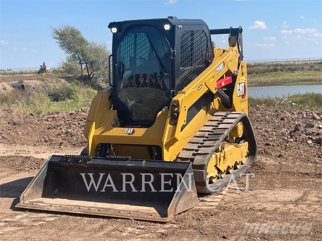 CAT 259D3 C3H2 Гусеничні вантажники