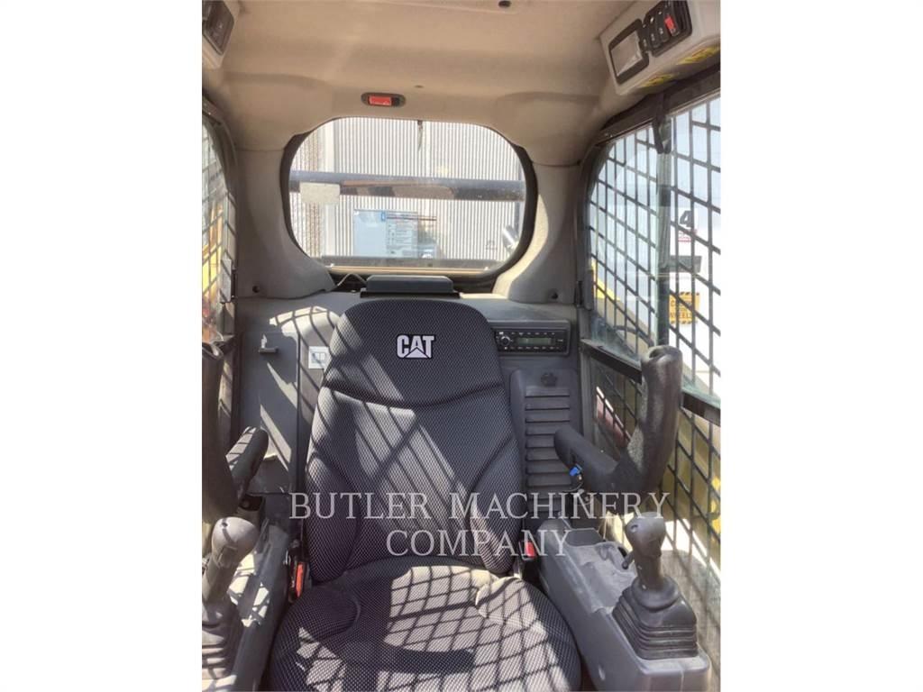 CAT 259D3 C3H3 Гусеничні вантажники