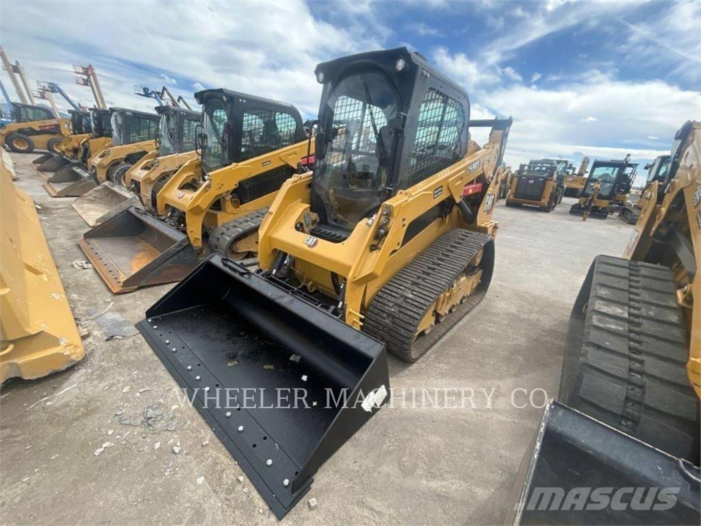CAT 259D3 C3HF Гусеничні вантажники