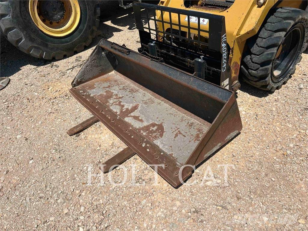 CAT 262D Міні-навантажувачі