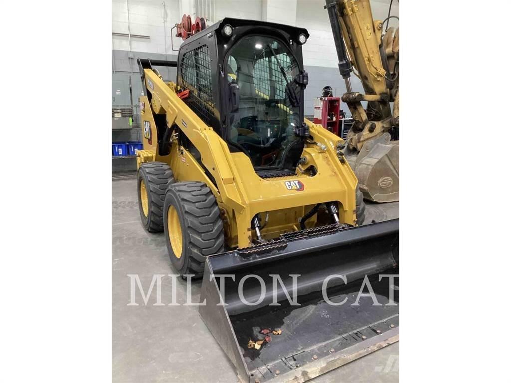 CAT 262D 3 Міні-навантажувачі