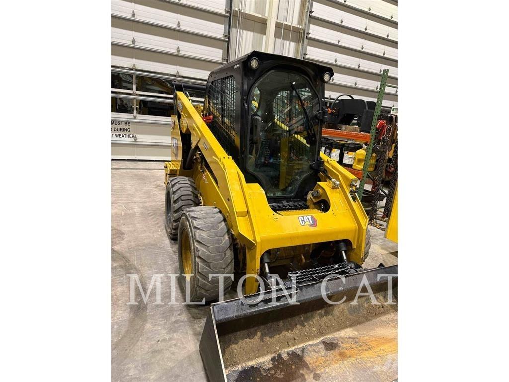CAT 262D 3 Міні-навантажувачі