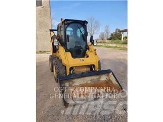 CAT 262D3 Міні-навантажувачі