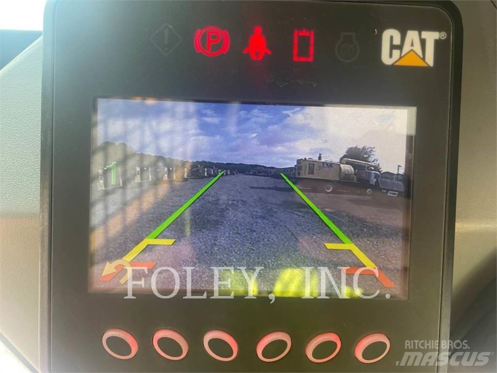 CAT 262D3 Міні-навантажувачі