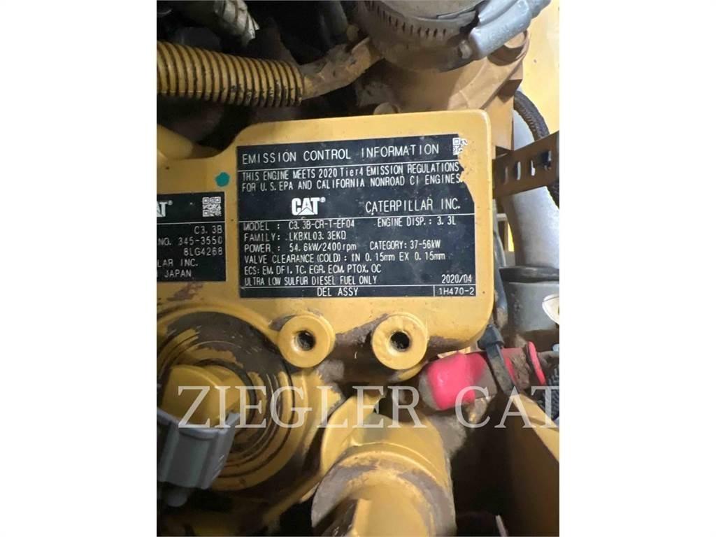 CAT 262D3 Міні-навантажувачі