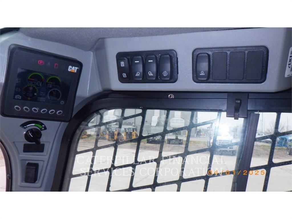 CAT 262D3 Міні-навантажувачі