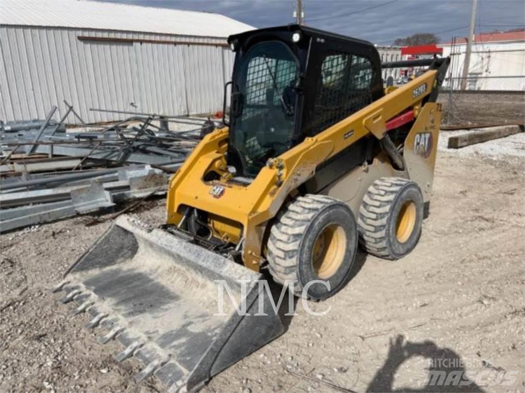CAT 262D3 Міні-навантажувачі