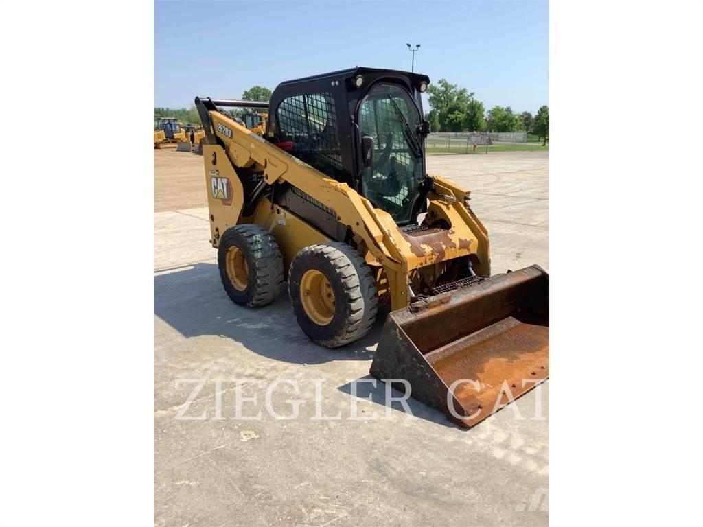 CAT 262D3 Міні-навантажувачі