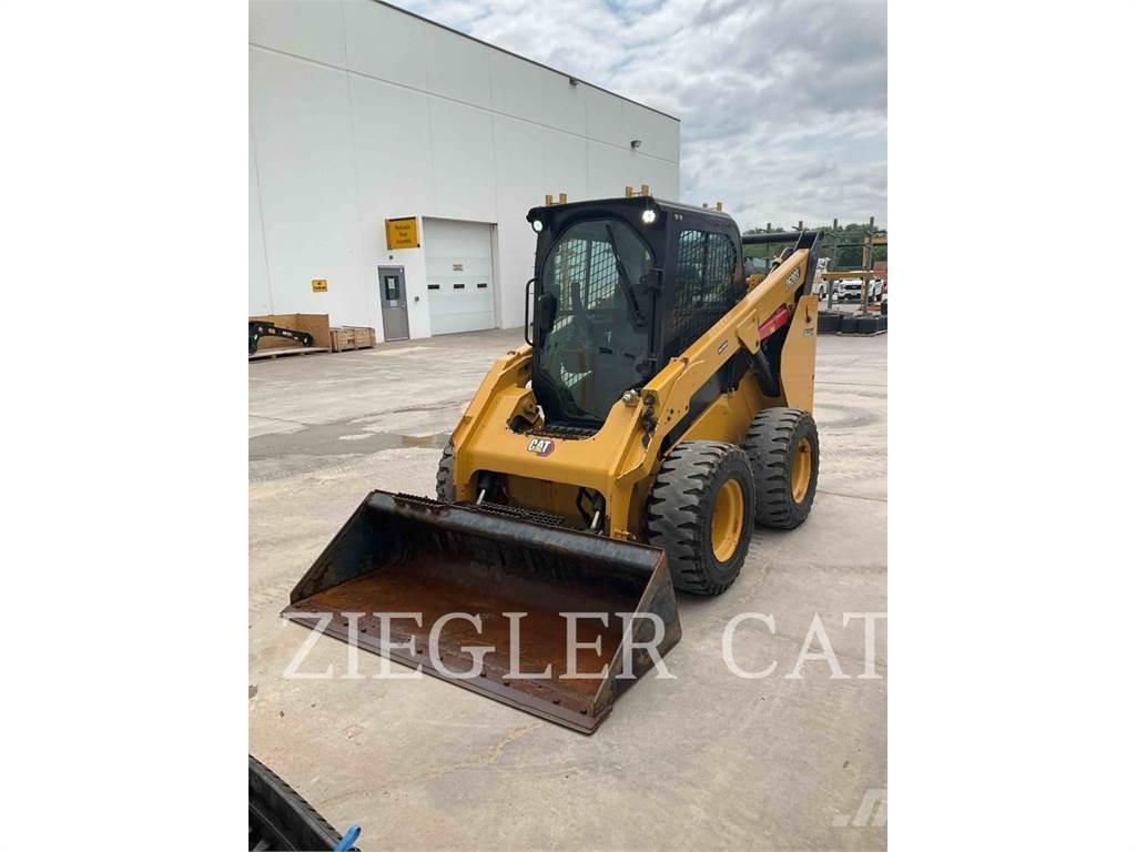 CAT 262D3 Міні-навантажувачі