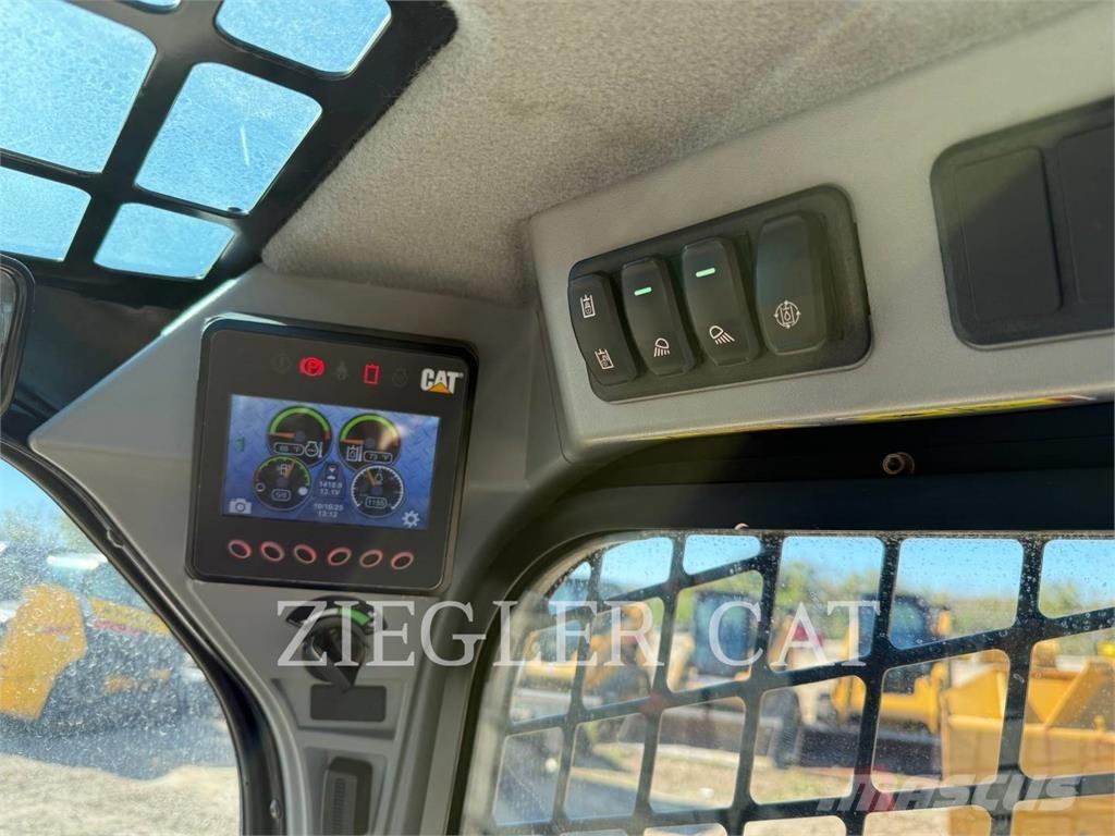 CAT 262D3 Міні-навантажувачі