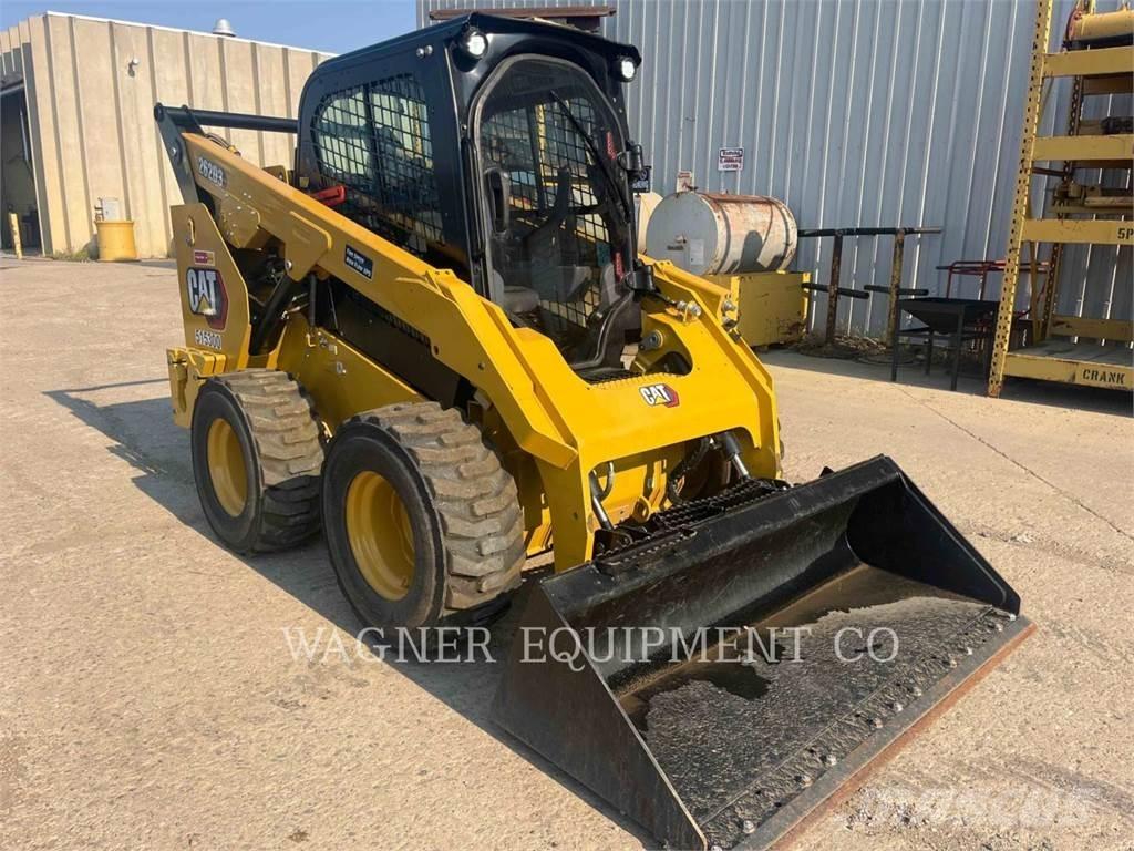 CAT 262D3 Міні-навантажувачі