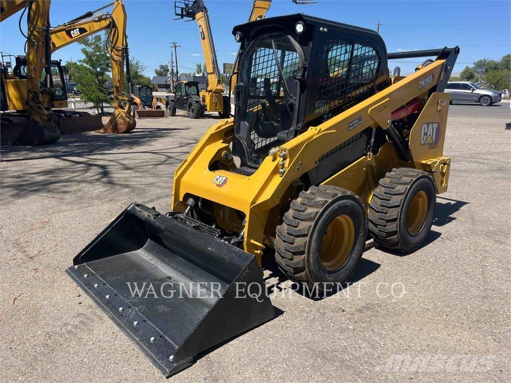 CAT 262D3 Міні-навантажувачі