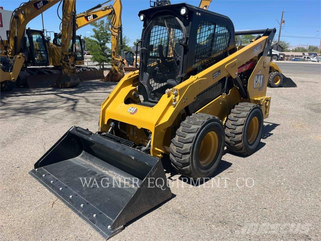 CAT 262D3 Міні-навантажувачі