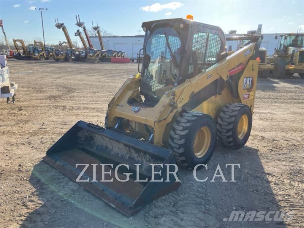CAT 262D3 Міні-навантажувачі