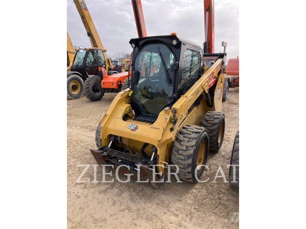 CAT 262D3 Міні-навантажувачі