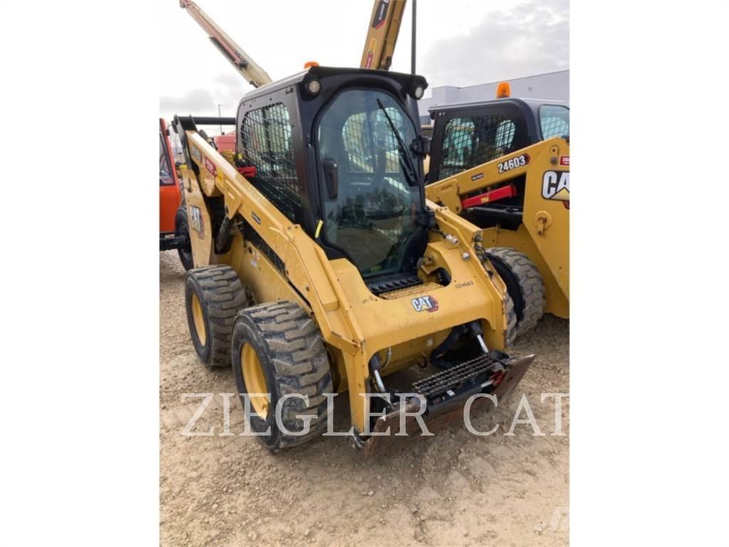 CAT 262D3 Міні-навантажувачі