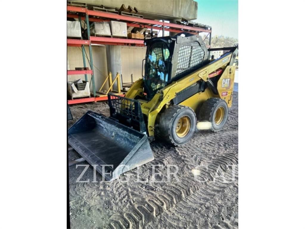CAT 262D3 Міні-навантажувачі
