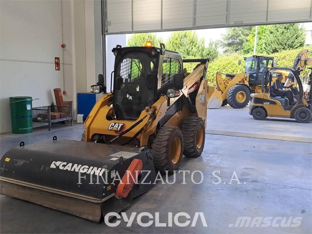 CAT 262D3 Міні-навантажувачі