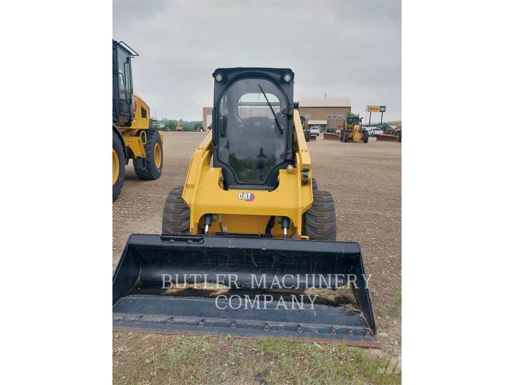 CAT 262D3 Міні-навантажувачі