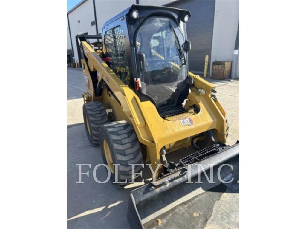 CAT 262D3 Міні-навантажувачі