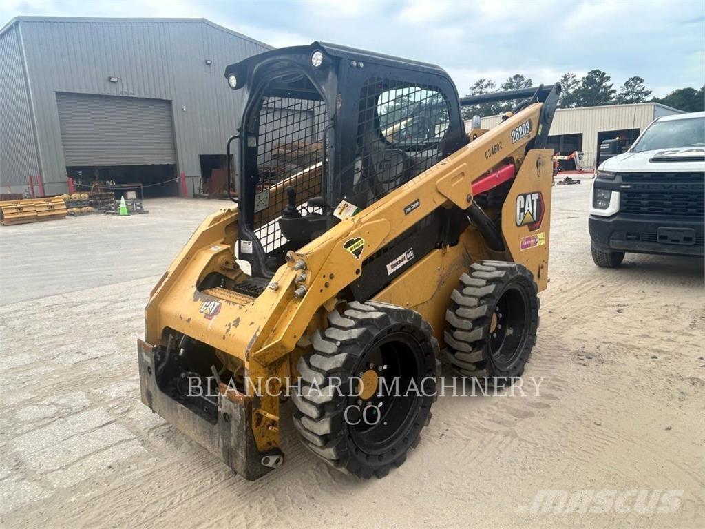 CAT 262D3 Міні-навантажувачі